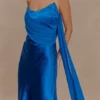Carah maxi-jurk van satijn en chiffon – kobalt Carah maxi-jurk van satijn en chiffon – kobalt