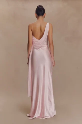 Carah maxi-jurk van satijn en chiffon – lichtroze