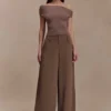 Carley gebreide top met blote schouders – Cacaobruin Carley gebreide top met blote schouders – Cacaobruin