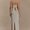 Casey linnen top met borduursels en ribbels – naturel Casey linnen top met borduursels en ribbels – naturel