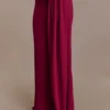 Celina chiffon maxi-rok met overlay – kersenrood Celina chiffon maxi-rok met overlay – kersenrood