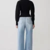 Ciaralee trui met getailleerde taille – Zwart Ciaralee trui met getailleerde taille – Zwart