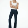 Clio flared jeans met panelen – Indigo Blue Clio flared jeans met panelen – Indigo Blue