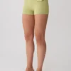 Dimitri mini-gebreide Shorts met riem – licht olijfgroen Dimitri mini-gebreide Shorts met riem – licht olijfgroen