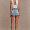 Erin Denim Shorts met middelhoge taille – gewassen lichtblauw Erin Denim Shorts met middelhoge taille – gewassen lichtblauw