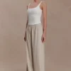 Gabby linnen broek met rechte pijpen – naturel Gabby linnen broek met rechte pijpen – naturel