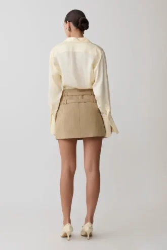 Marielle mini-rok met dubbele riem – taupe