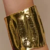 Ilania armband met textuur – goud Ilania armband met textuur – goud