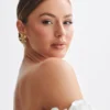 Infatuated Drop Flower Oorbellen – Goud Infatuated Drop Flower Oorbellen – Goud