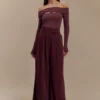 Jacqueline geplooide broek met wijde pijpen – Mahonie Jacqueline geplooide broek met wijde pijpen – Mahonie