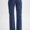 Janine jeans met hoge taille en rechte pijpen – donkerblauw Janine jeans met hoge taille en rechte pijpen – donkerblauw