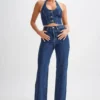 Janine jeans met hoge taille en rechte pijpen – donkerblauw Janine jeans met hoge taille en rechte pijpen – donkerblauw