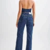 Janine jeans met hoge taille en rechte pijpen – donkerblauw Janine jeans met hoge taille en rechte pijpen – donkerblauw