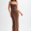 Jasmyn Hot Fix maxi-jurk met mesh-rug – Chocolade