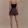 Jasper doorschijnende bodysuit met diep decolleté van kant – Zwart Jasper doorschijnende bodysuit met diep decolleté van kant – Zwart