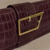 Jessica clutch van imitatieleer met krokodillenprint – Bordeauxrood Jessica clutch van imitatieleer met krokodillenprint – Bordeauxrood