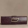 Jessica clutch van imitatieleer met krokodillenprint – Bordeauxrood Jessica clutch van imitatieleer met krokodillenprint – Bordeauxrood