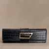 Jessica kunstleren krokodillenclutch – zwart Jessica kunstleren krokodillenclutch – zwart