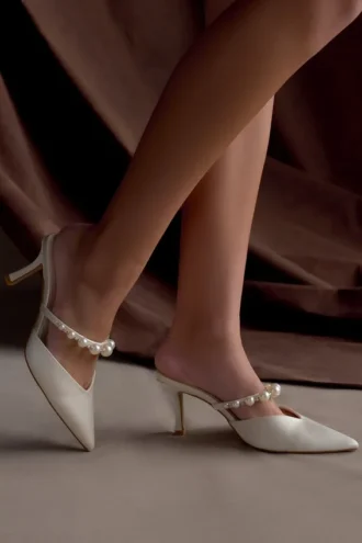 Karla Pearl Mule – Ivoor