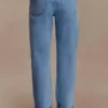 Kirralee jeans met rechte pijpen en omgeslagen boorden – Klassiek blauw Kirralee jeans met rechte pijpen en omgeslagen boorden – Klassiek blauw