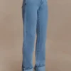 Kirralee jeans met rechte pijpen en omgeslagen boorden – Klassiek blauw Kirralee jeans met rechte pijpen en omgeslagen boorden – Klassiek blauw