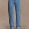 Kirralee jeans met rechte pijpen en omgeslagen boorden – Klassiek blauw Kirralee jeans met rechte pijpen en omgeslagen boorden – Klassiek blauw