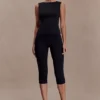 Kyra top met open rug van scubacrêpe – Zwart Kyra top met open rug van scubacrêpe – Zwart