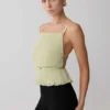 Lilou geplooide mouwloze Top – salie Lilou geplooide mouwloze Top – salie