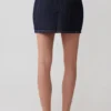 Loraine denim minirok met middelhoge taille – Indigo met krijtstreep Loraine denim minirok met middelhoge taille – Indigo met krijtstreep