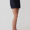Loraine denim minirok met middelhoge taille – Indigo met krijtstreep Loraine denim minirok met middelhoge taille – Indigo met krijtstreep