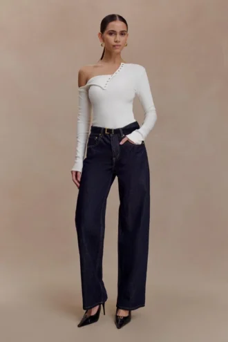 Maelle off-shoulder top met lange mouwen – ivoor