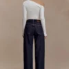 Maelle off-shoulder top met lange mouwen – ivoor Maelle off-shoulder top met lange mouwen – ivoor