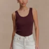 Maeva tanktop met ronde hals – Chocoladebruin Maeva tanktop met ronde hals – Chocoladebruin