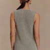 Malani gebreide top met details – Sage Malani gebreide top met details – Sage
