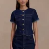 Marge getailleerde Denim-top met korte mouwen – Indigo Blue Marge getailleerde Denim-top met korte mouwen – Indigo Blue