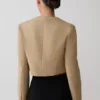 Marielle kort jasje met knopen – Taupe Marielle kort jasje met knopen – Taupe