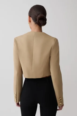 Marielle kort jasje met knopen – Taupe