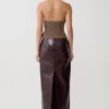 Marina haltertop met metalen details – Cacaobruin Marina haltertop met metalen details – Cacaobruin