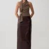 Marina haltertop met metalen details – Cacaobruin Marina haltertop met metalen details – Cacaobruin