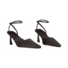 Marley satijnen pumps met spitse neus – Chocoladebruin Marley satijnen pumps met spitse neus – Chocoladebruin