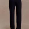 Maude crêpe broek met rechte pijpen – Zwart Maude crêpe broek met rechte pijpen – Zwart