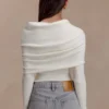 Mazie asymmetrische gebreide top met lange mouwen van kasjmiermix – ivoor Mazie asymmetrische gebreide top met lange mouwen van kasjmiermix – ivoor
