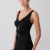 Millie Twist mouwloze top – Zwart Millie Twist mouwloze top – Zwart