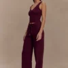 Natalya geribbelde gebreide cami-top – Merlot Natalya geribbelde gebreide cami-top – Merlot