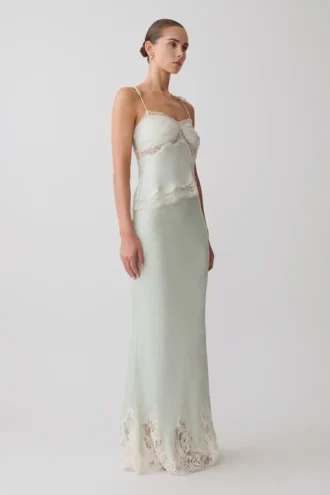 Nina maxi-rok van satijn en kant – salie