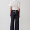 Noelia-shirt met korte mouwen en strik aan de achterkant – Wit Noelia-shirt met korte mouwen en strik aan de achterkant – Wit