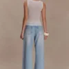 Perrie mid-rise rechte jeans met strik – gewassen lichtblauw Perrie mid-rise rechte jeans met strik – gewassen lichtblauw