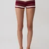 Philly Stripe gebreide Short – Bordeauxrood/Crème Philly Stripe gebreide Short – Bordeauxrood/Crème