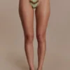 Robyn bikini-broekje met kralen – Salie Robyn bikini-broekje met kralen – Salie