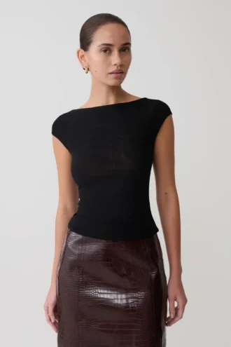 Romana mesh top met korte mouwen – Zwart Romana mesh top met korte mouwen – Zwart